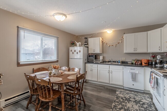 Foto del edificio - 202 Balcerzak Dr