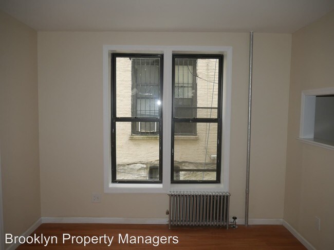 Building Photo - 227 56th St