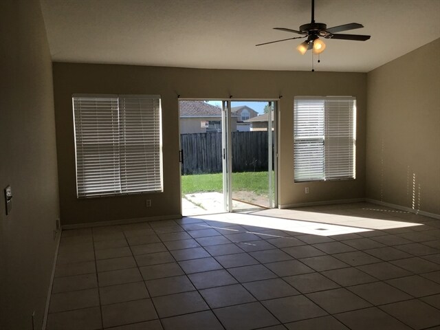 Foto del edificio - 565 SW Undallo Rd