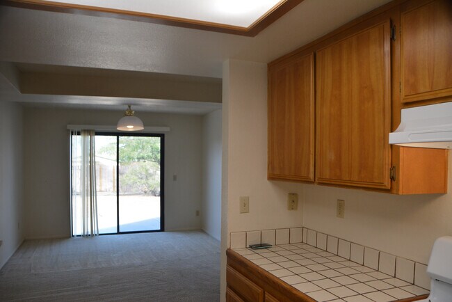 Foto del edificio - 3 Bedroom 2 bath  apply today!! Coming Soon!