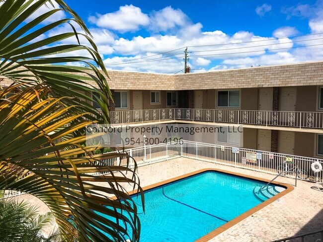 Foto del edificio - Ask About our Summer Special! Poolside 2 B...