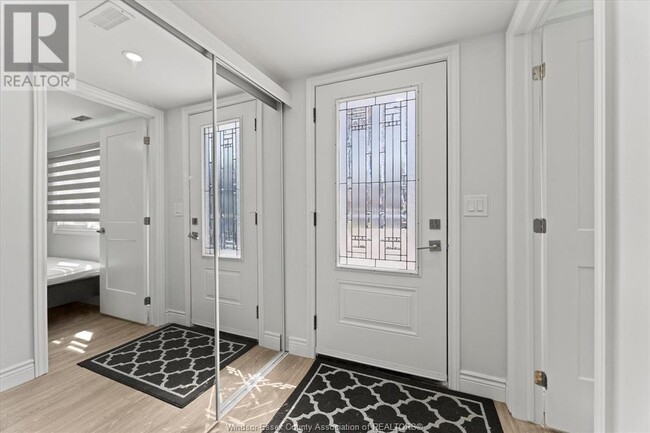 Building Photo - 3273 Clemenceau Blvd