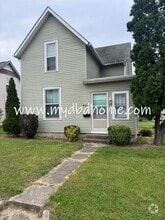 Building Photo - 704 Davis St