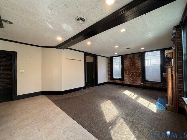 Foto del edificio - 2601 Hanover Ave