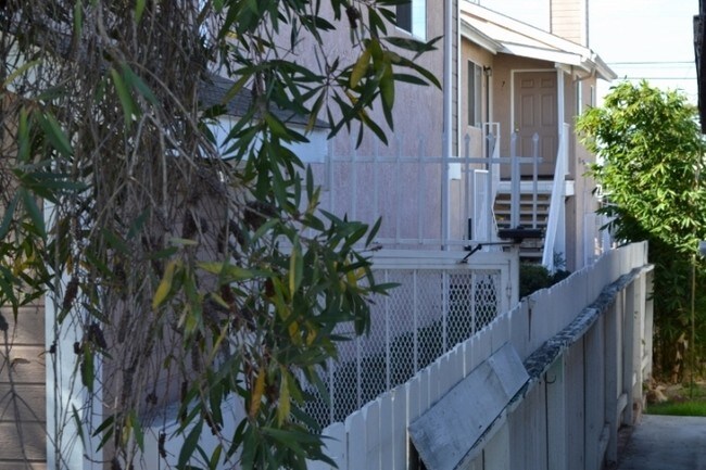 Building Photo - 4114 Swift Ave
