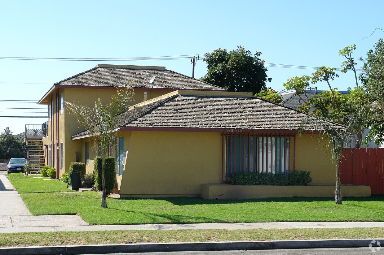 Primary Photo - 4911-4917 Terrace Ave