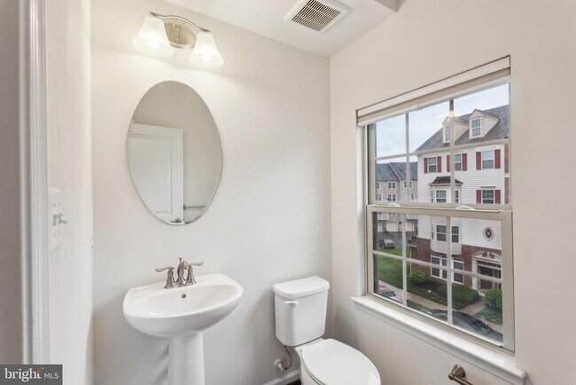Foto del edificio - 6425 Alan Linton Blvd E