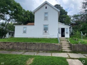 Building Photo - 520 Ruddle Ave