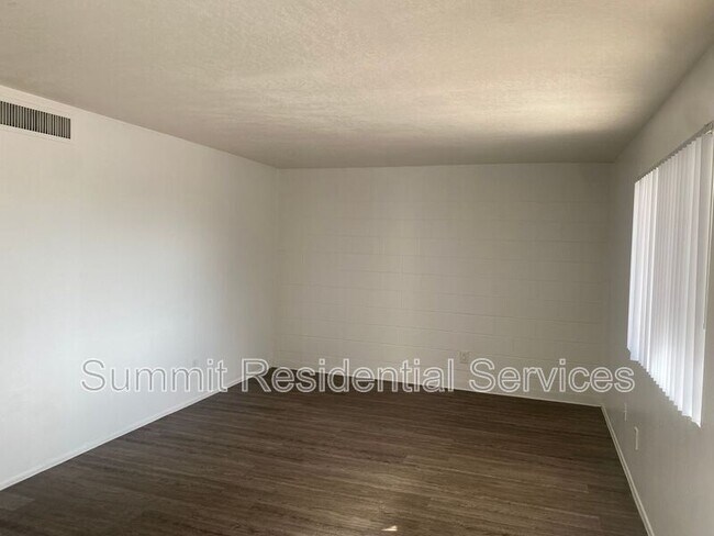 Foto del edificio - 2230 E Fort Lowell Rd