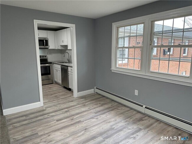 Building Photo - 12 Brewster Rd