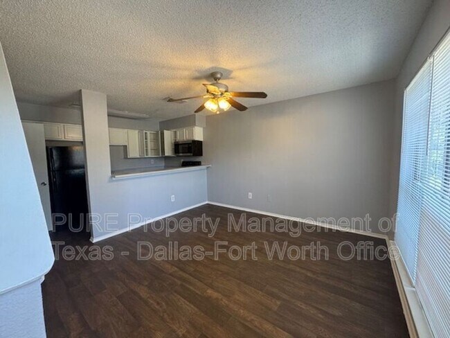 Foto del edificio - 4004 W Pioneer Dr