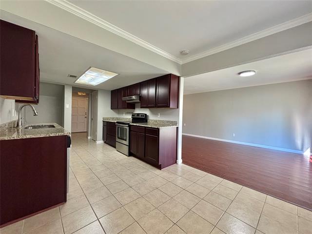 Building Photo - 739 Loganwood Ave