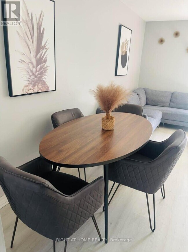 Photo du bâtiment - 1765 Trappist Ln