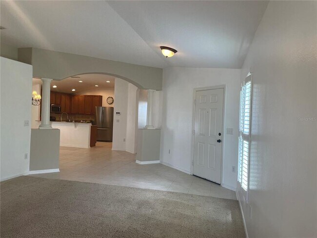 Building Photo - 6117 Gentle Ben Cir