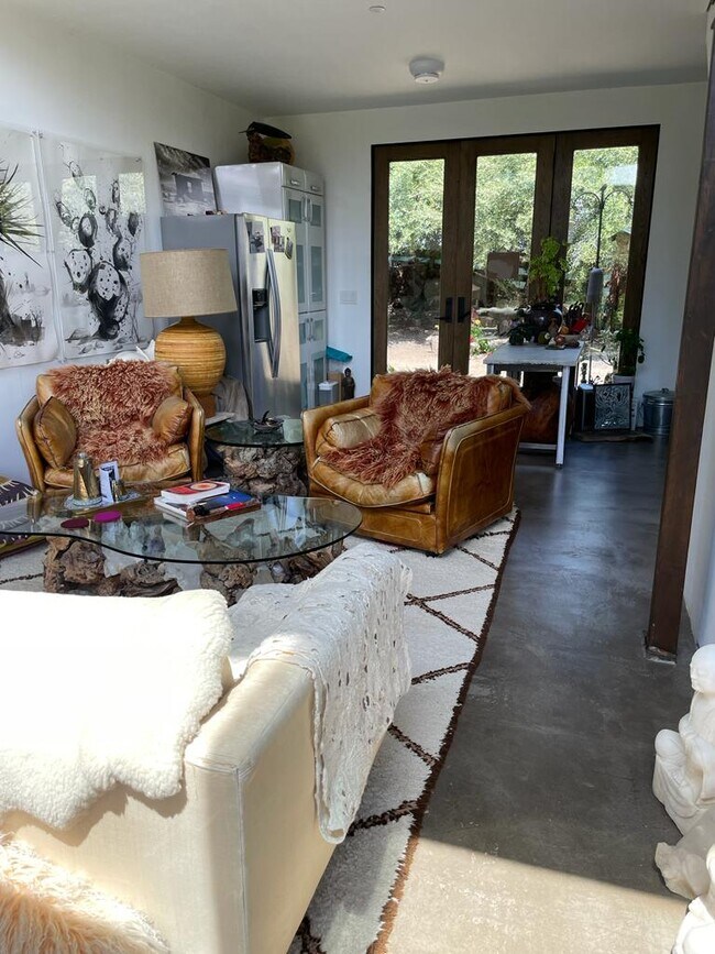 22072 Topanga School Rd, Topanga, CA 90290 Townhome Rentals in