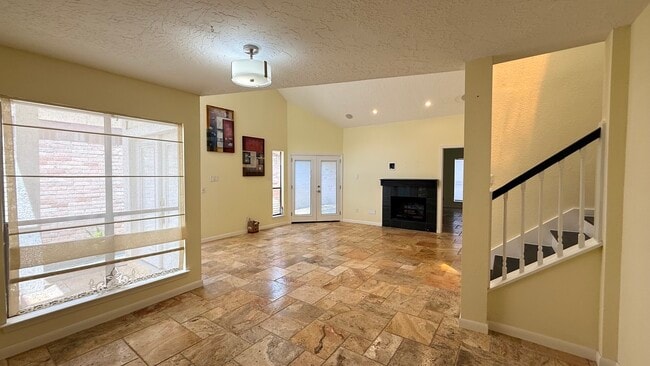 Building Photo - 1208 Normans Woods St