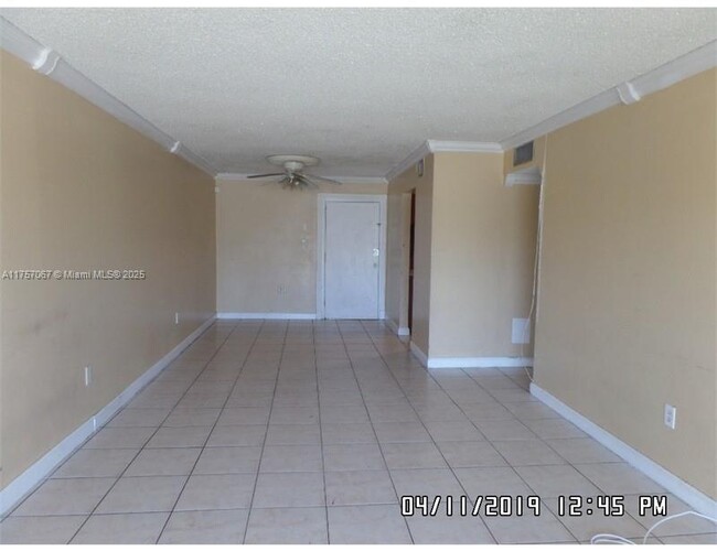 Foto del edificio - 3600 NW 21st St