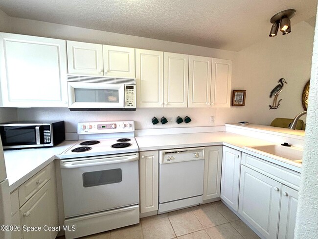 Foto del edificio - 419 Ocean Park Ln