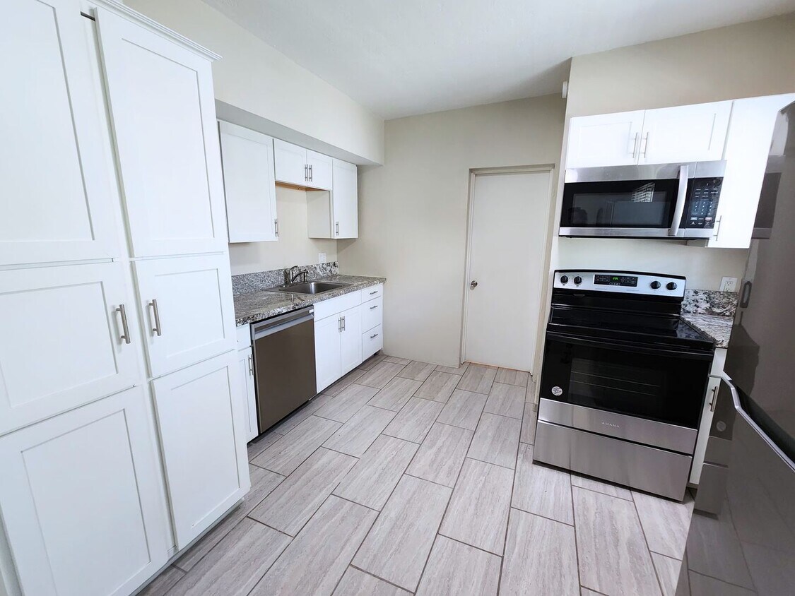 Foto principal - 501 E Glenn St