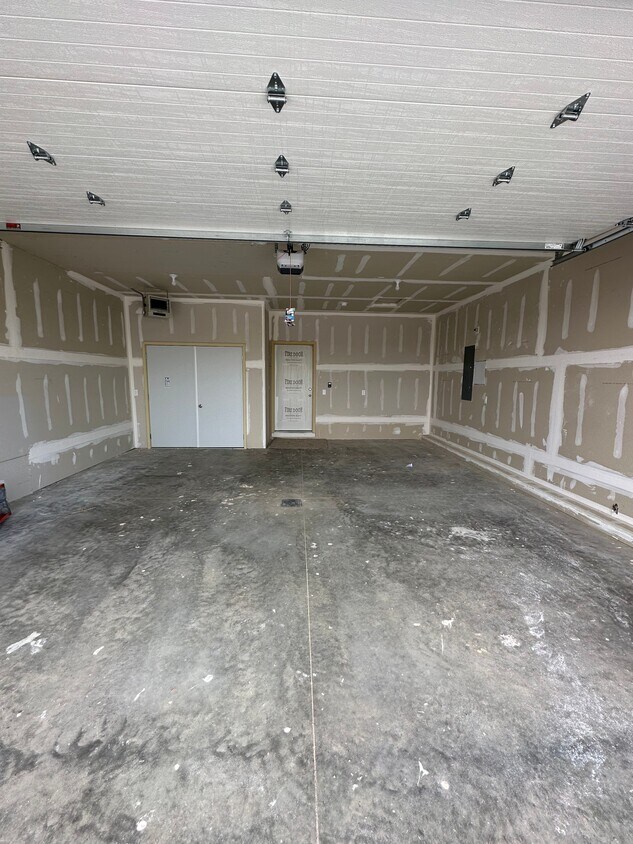 Building Photo - 2550 Granite Dr NW