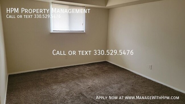 Building Photo - 809 SilverMeadow 303-