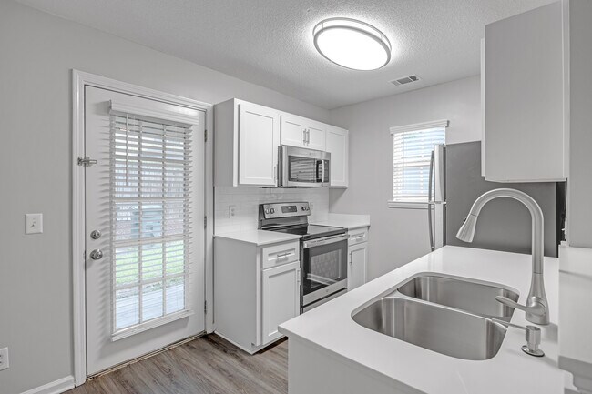 Foto del edificio - Lakeview Oaks