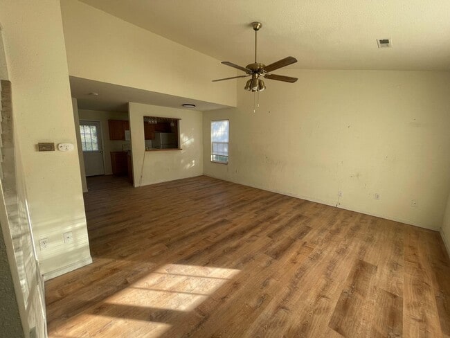 Building Photo - 1330 N Frideriki Dr