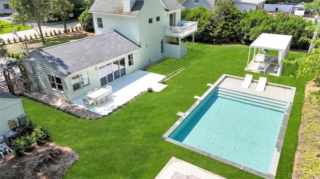 Building Photo - 9 Pine Tree Rd