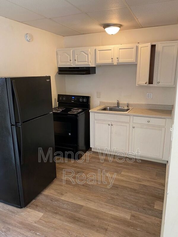 Foto del edificio - 218 W Market St