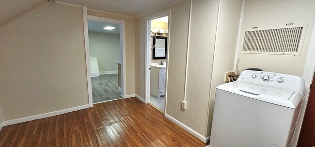 Foto del edificio - 216 N Champlain St