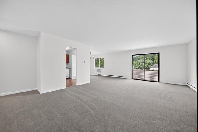 Building Photo - 16 Scarborough Ln