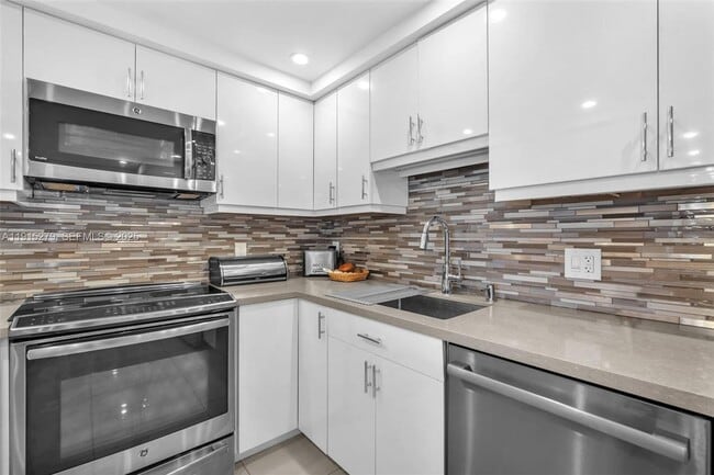 Photo - 3507 Oaks Way House