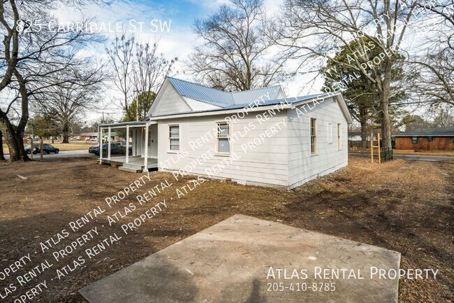 Building Photo - 825 Carridale St SW