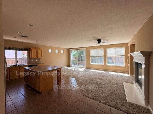 Building Photo - 10230 Canadeo Cir