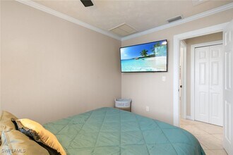 Building Photo - 3830 SE 12th Ave