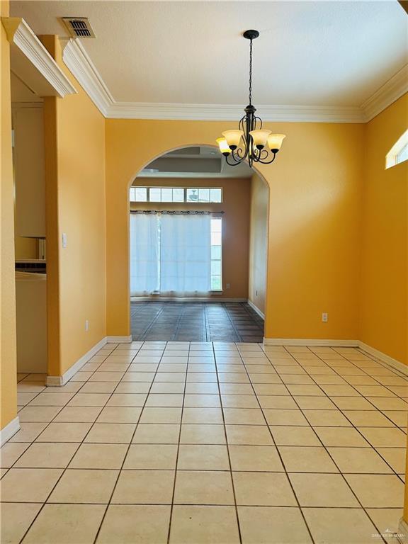 Building Photo - 1615 Summerfield Dr