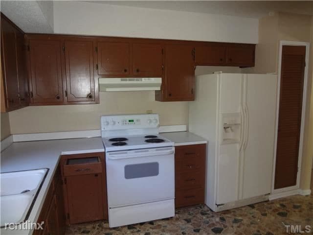 Foto del edificio - 4 br, 2.5 bath House - 1104 Laura Duncan Rd