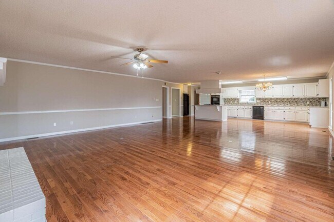 Foto del edificio - 6491 Jackson Trail Rd