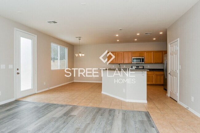 Foto del edificio - REDUCED! - Now offering $150 off first ful...