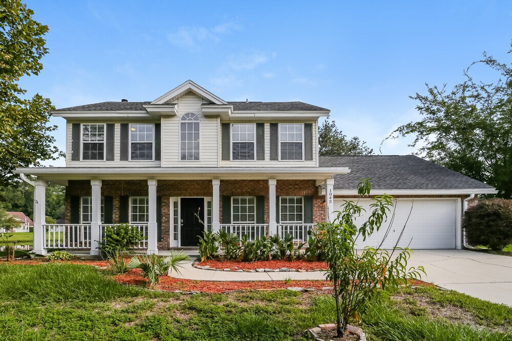 Primary Photo - 1043 Gallant Fox Cir S