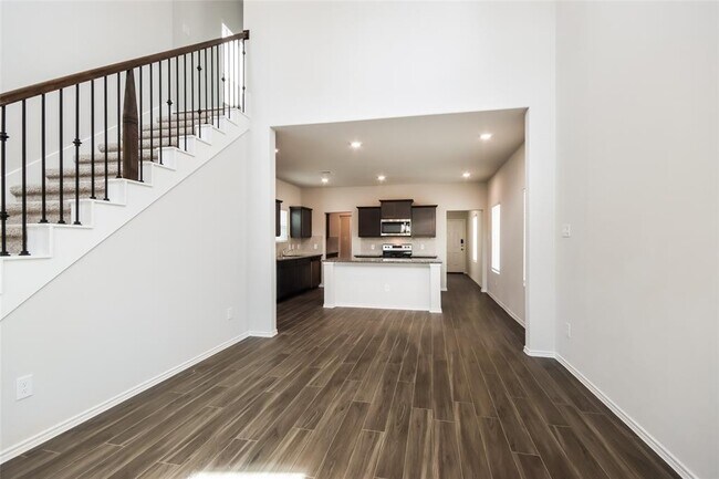 Building Photo - 15304 Estrella Rd E