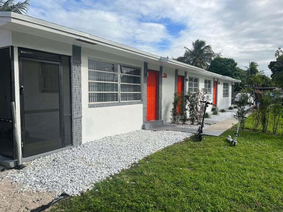 Foto principal - 512 SW 7th St