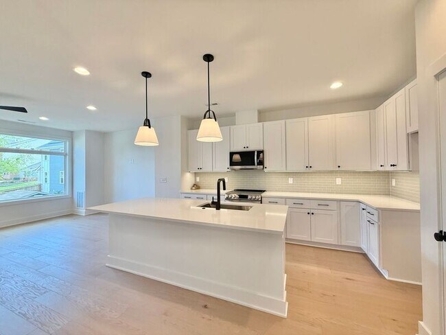 Foto del edificio - 622 Rocky Knob Ct