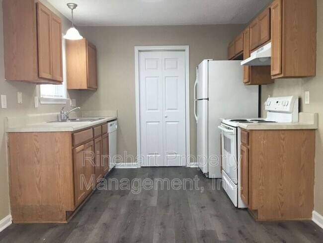Foto del edificio - 929 Kentwood Dr