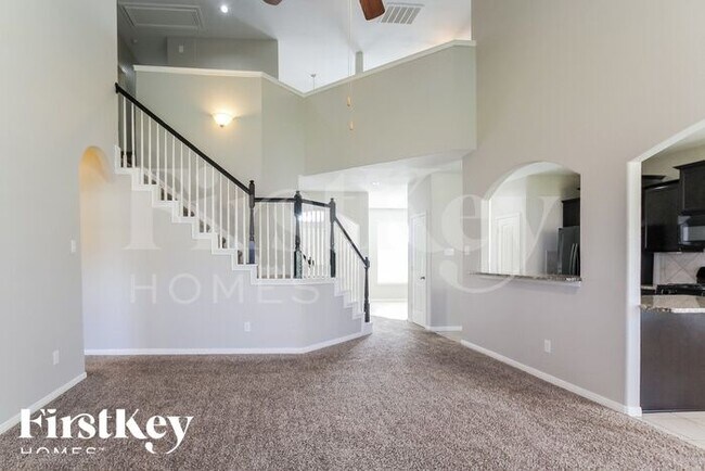 Foto del edificio - 22550 Stillwater Valley Ln