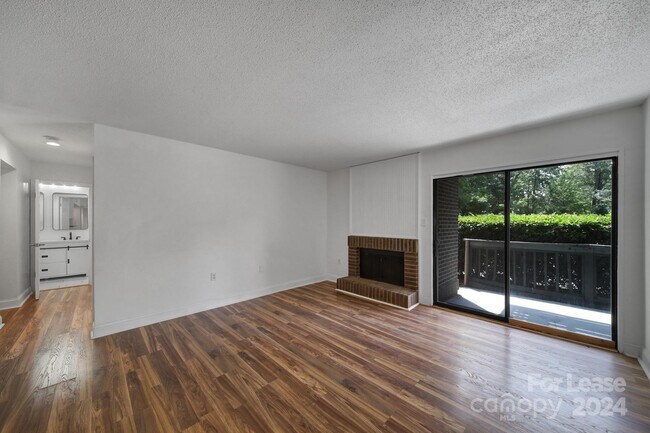 Foto del edificio - 4906 Sardis Rd