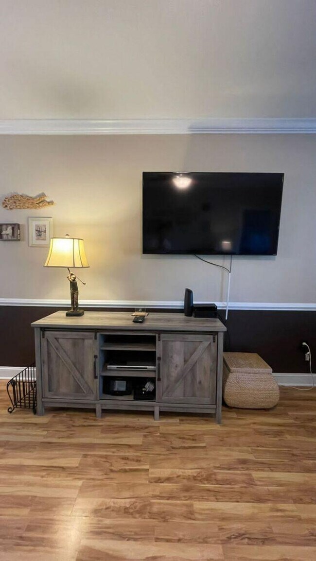 Foto del edificio - 4869 Magnolia Pointe Ln