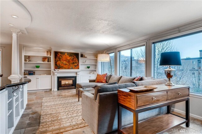 Foto del edificio - Queen Anne 2 Bedroom - Bright & Spacious!