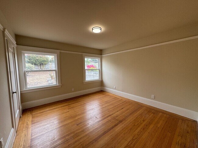 Foto del edificio - Single Family Home in Mid-Sunset District!