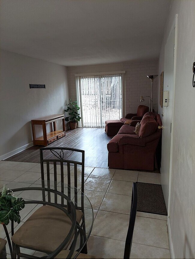 Foto del edificio - 1700 SW 16th Ct